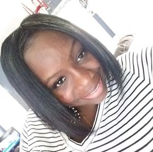 Meet your Posher, April